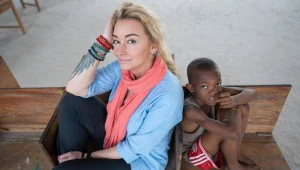 Martyna Wojciechowska na planie programu "Kobieta na krańcu świata"