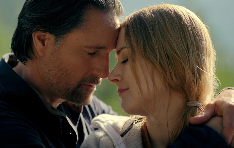 "Virgin River": Alexandra Breckenridge i Martin Henderson 