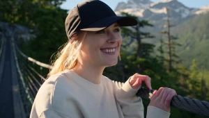 "Virgin River": Mel (Alexandra Breckenridge)