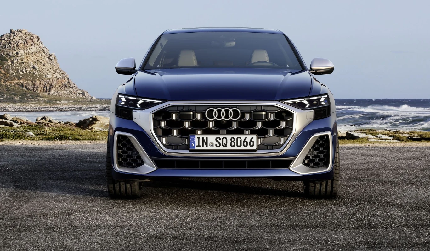 Audi SQ8 po liftingu. Audi SQ8 po liftingu.