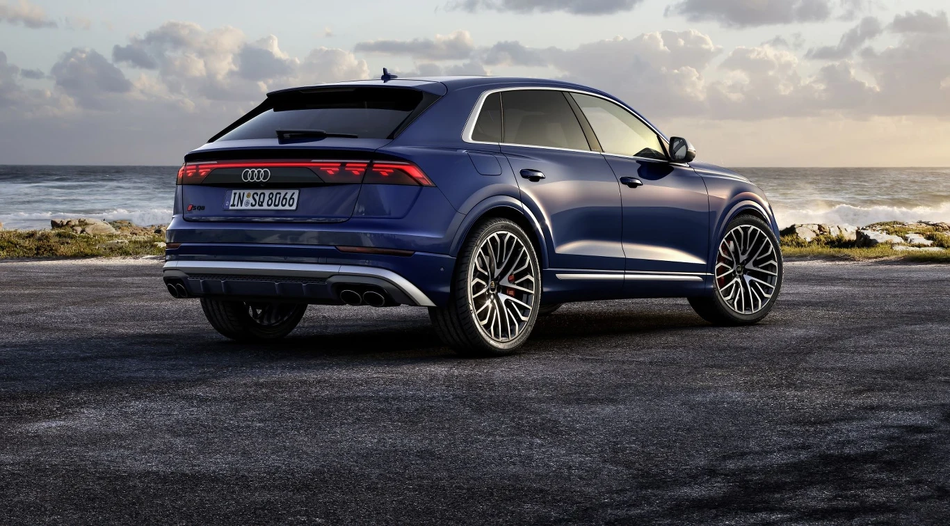 Audi SQ8 po liftingu. Audi SQ8 po liftingu.