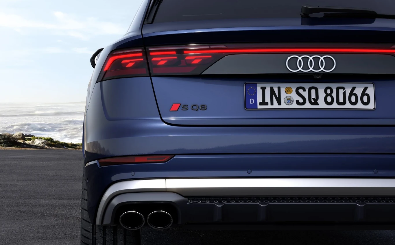 Audi SQ8 po liftingu. Audi SQ8 po liftingu.