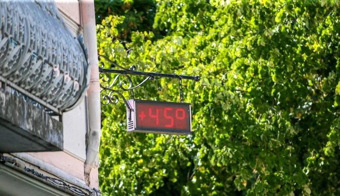 22 sierpnia we francuskim Valence (region Owernia-Rodan-Alpy) odnotowano temperaturę 45 st. C 