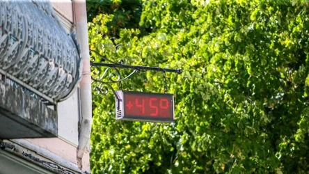 17-latka wybiegła z domu w samej piżamie. Musiała uciekać