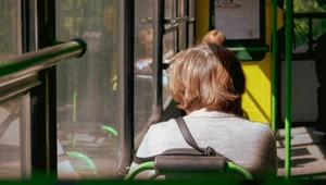 Ulgi i zniżki czekają na emerytów. Setki tysięcy osób skorzystały.