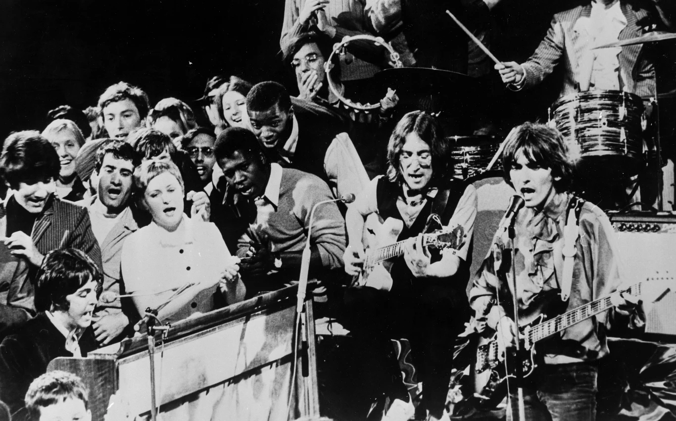 The Beatles w programie "The David Frost Show" w 1968 roku The Beatles w programie "The David Frost Show" w 1968 roku