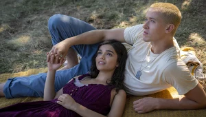 Tom Blyth i Rachel Zegler w filmie "Igrzyska śmierci: Ballada ptaków i węży"