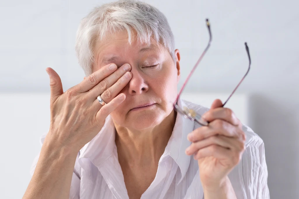 Czeka cię zabieg usunięcia zaćmy? Oto co musisz wiedzieć