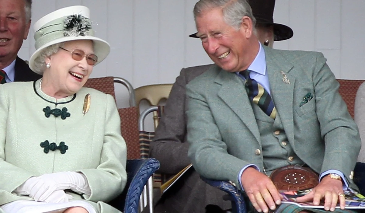 Królowa Elżbieta Ii z synem Karolem Królowa Elżbieta Ii z synem Karolem