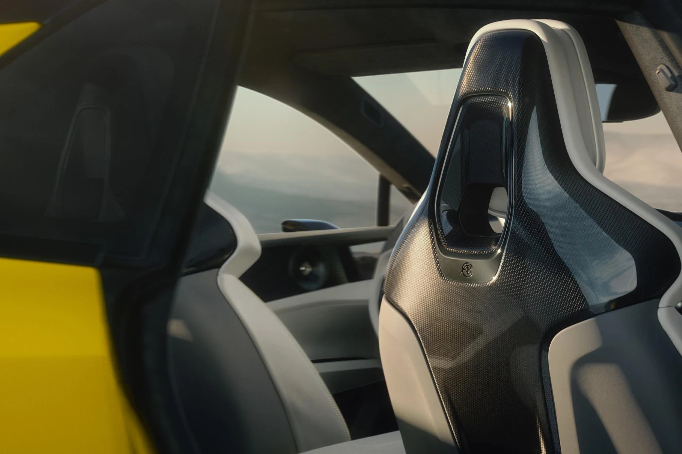 Lotus Emeya Lotus Emeya