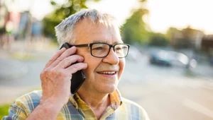 Telefon dla seniora z dużym wyświetlaczem. Jaki wybrać?