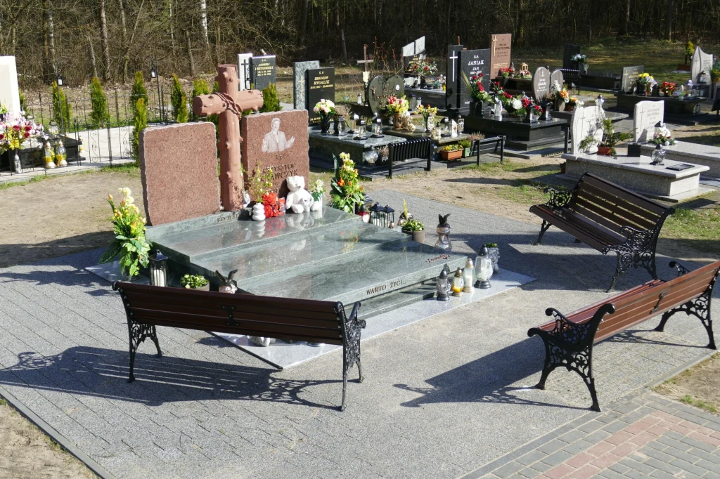 Grób Krzysztofa Krawczyka przed zmianami. Dobudowano coś, co zaskoczy wielu