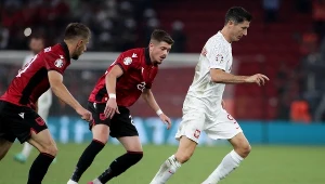 Robert Lewandowski (pierwszy z prawej)