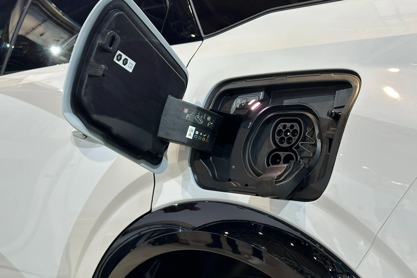 Zasięg wersji Long Range ma sięgać nawet 700 km (wg. WLTP)