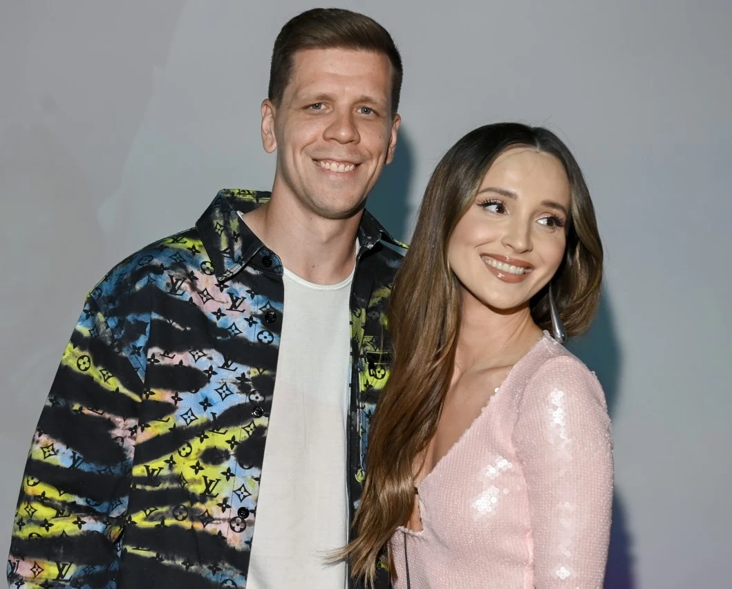 Wojciech Szczęsny i Marina Łuczenko korzystają z życia w Warszawie Wojciech Szczęsny i Marina Łuczenko korzystają z życia w Warszawie