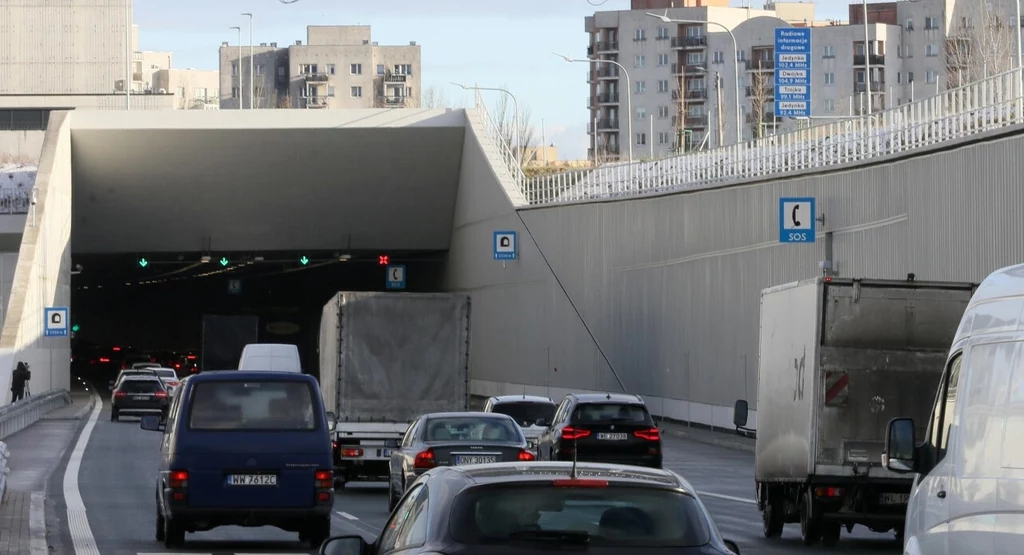 Ile pojazdów skorzystało z tunelu pod Ursynowem?