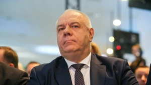 Mogę zapewnić, że w Polsce będą albo najniższe, albo jedne z najniższych cen paliwa w Europie i że to jest trwała tendencja - mówił w czwartek w Polsat News minister aktywów państwowych Jacek Sasin