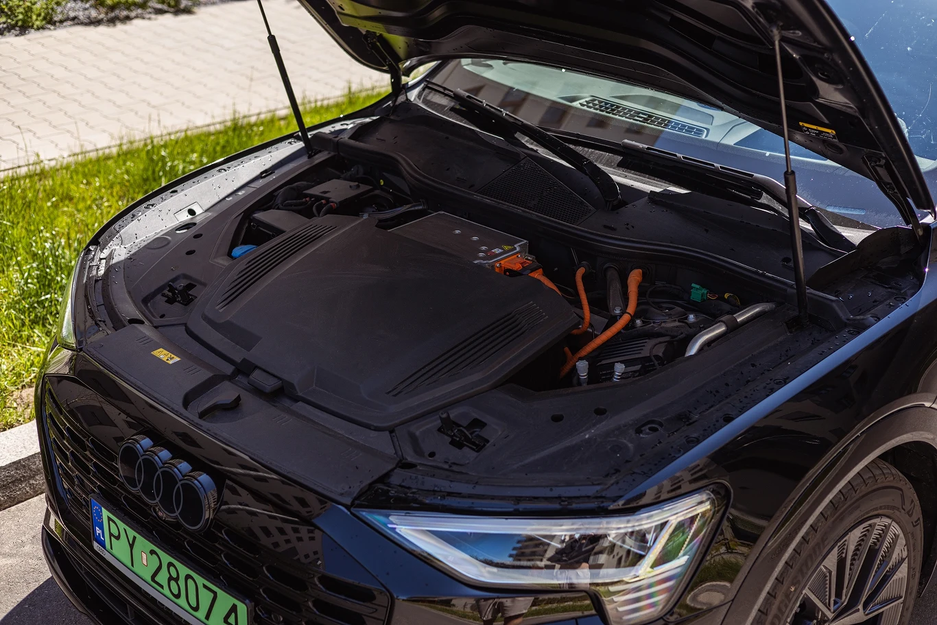 Audi Q8 e-tron Sportback Audi Q8 e-tron Sportback