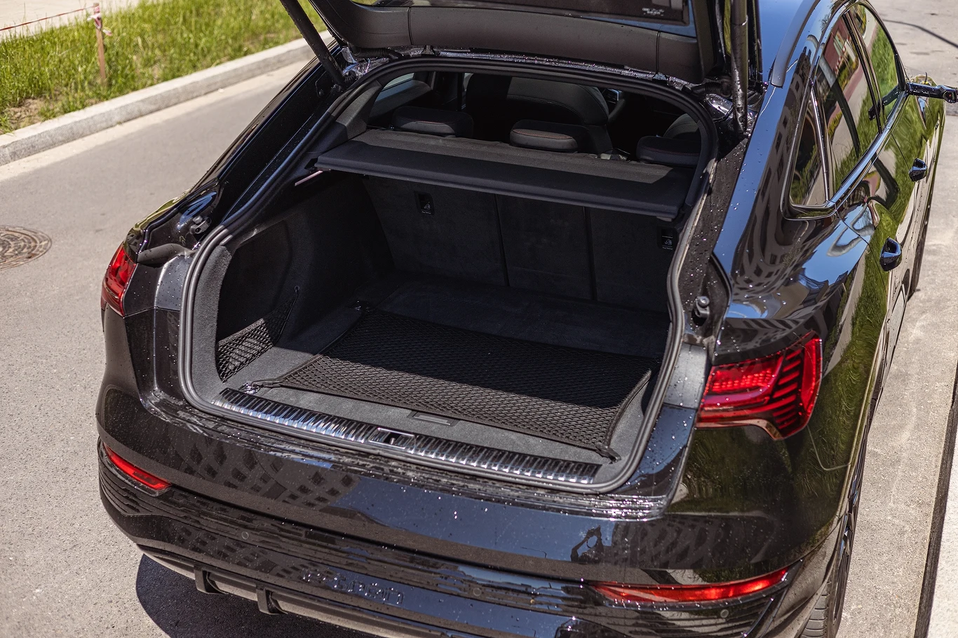 Audi Q8 e-tron Sportback Audi Q8 e-tron Sportback