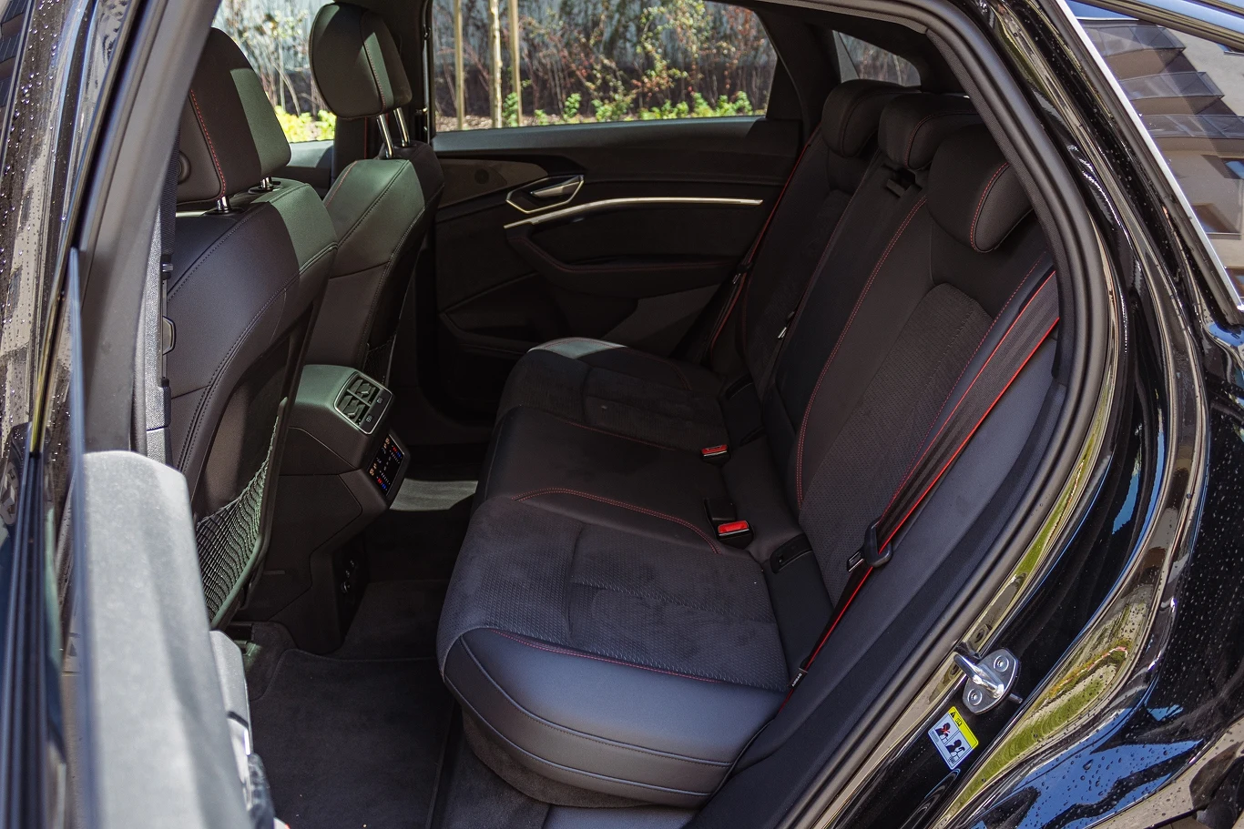 Audi Q8 e-tron Sportback Audi Q8 e-tron Sportback