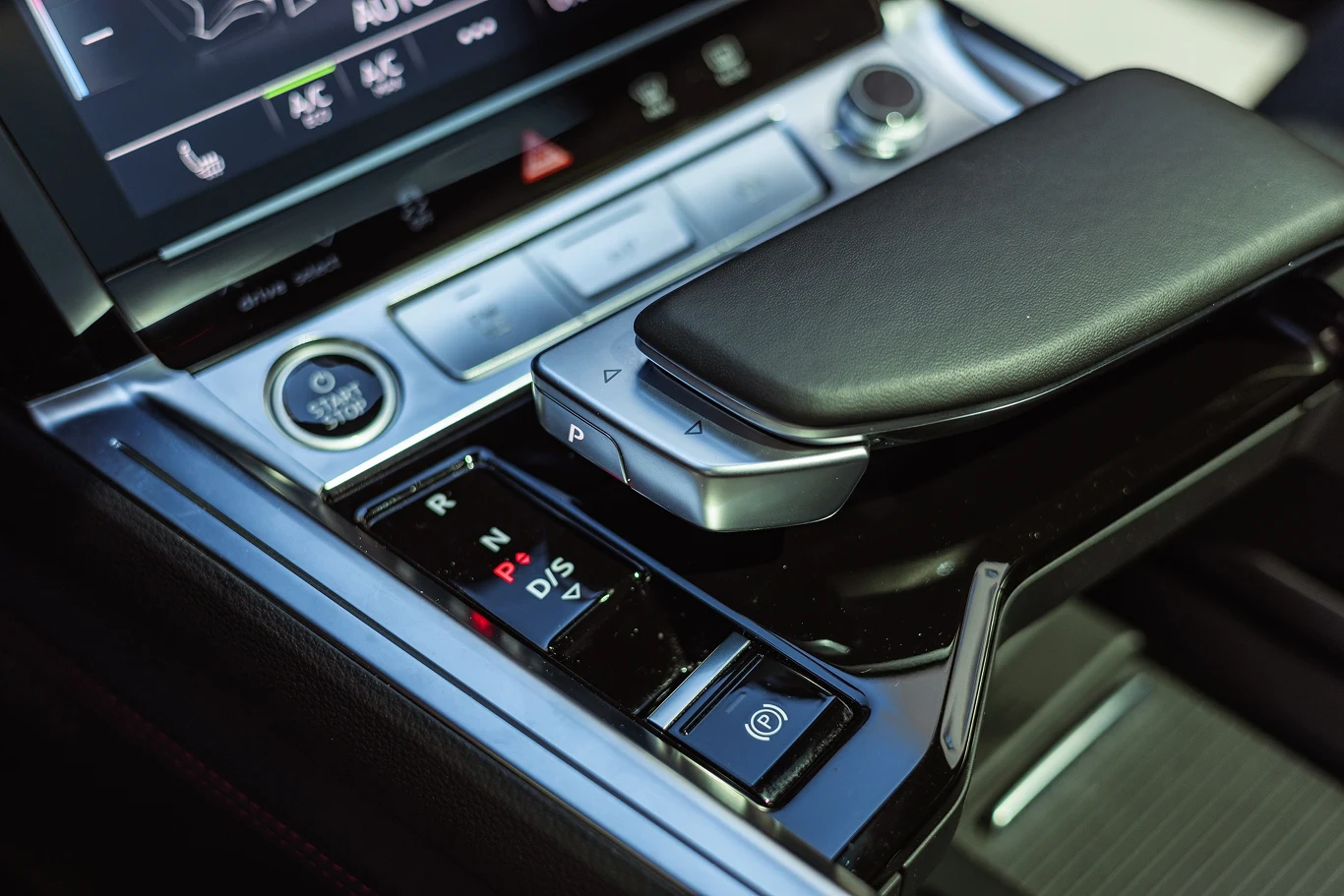 Audi Q8 e-tron Sportback Audi Q8 e-tron Sportback