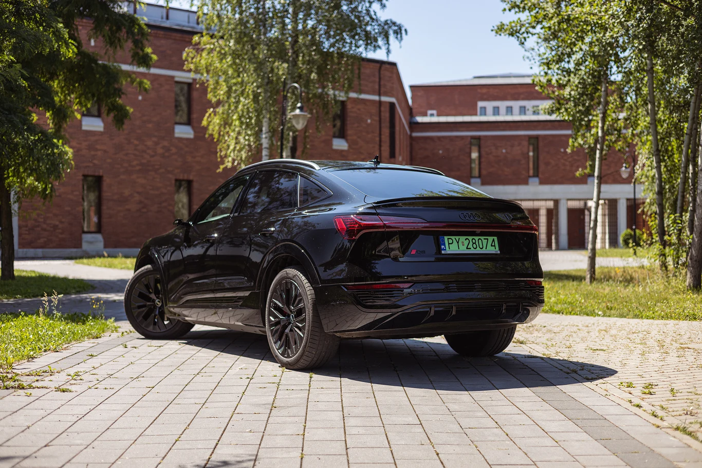 Audi Q8 e-tron Sportback Audi Q8 e-tron Sportback