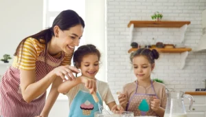 To ciasto jest alternatywą dla kremówki, a przepis na nie jest dziecinnie prosty. Sprawdź jak je zrobić