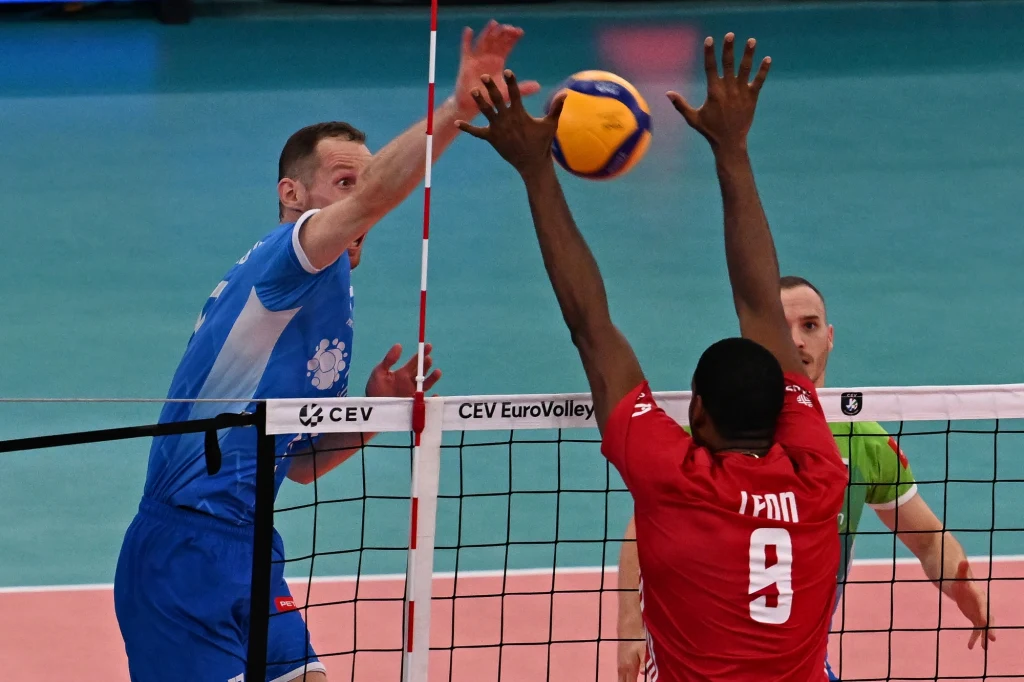 Wilfredo Leon (w bloku) Wilfredo Leon (w bloku)