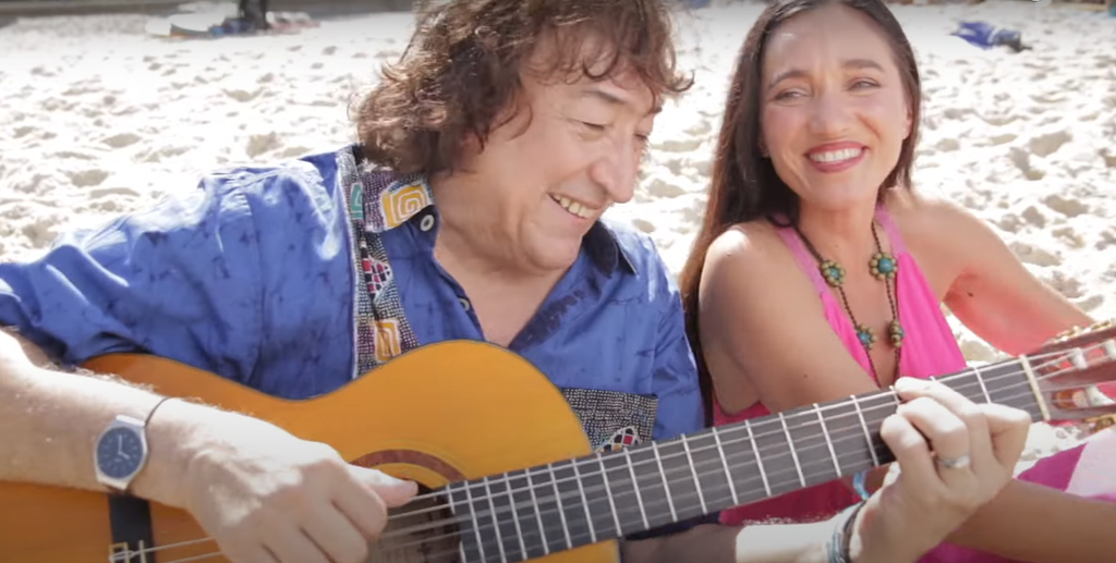 Toninho Horta i Dorota Miśkiewicz na plaży w Rio de Janeiro