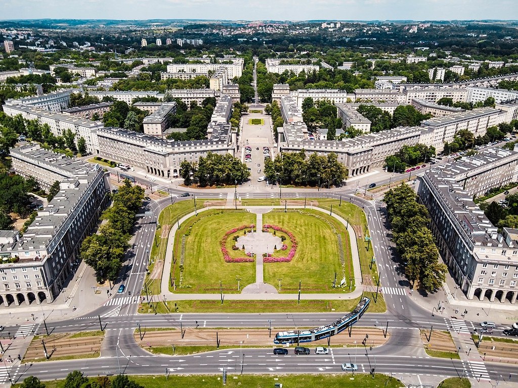 Tajemnica nowohuckich podziemnych schronów. Po co je wybudowano?