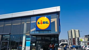 Lidl kusi klientów i rozdaje pieniądze. Wystarczy jeden krok