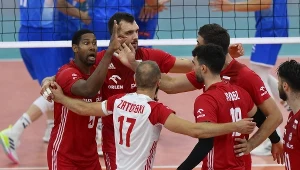 Przeraźliwie buczenie Włochów na jednego Polaka. O co chodzi? Odpowiedź jasna