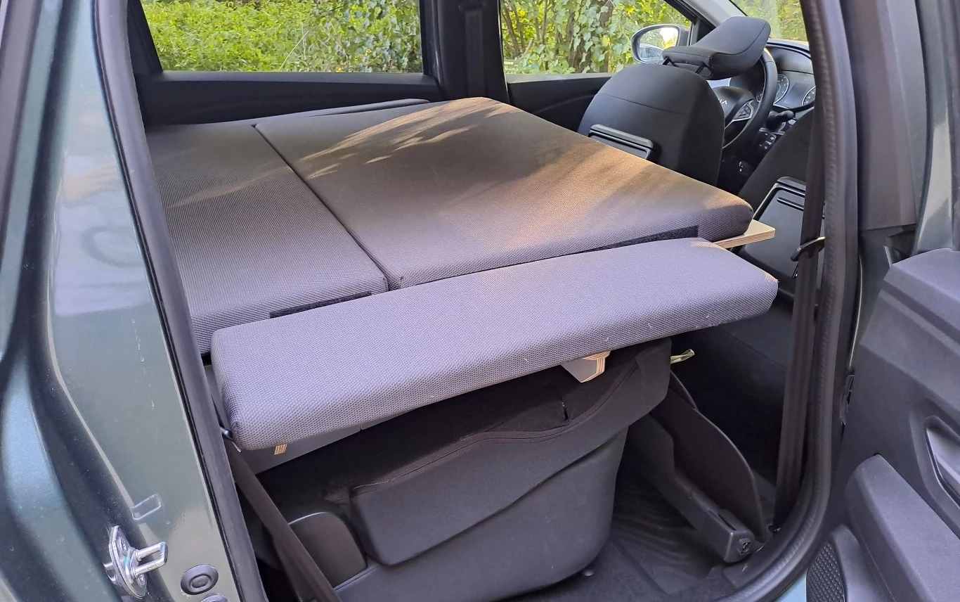 Dacia Jogger z pakietem Sleep. Dacia Jogger z pakietem Sleep.