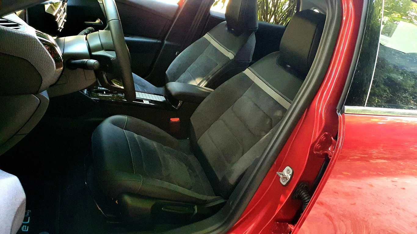 Citroen e-C4 X EV 156