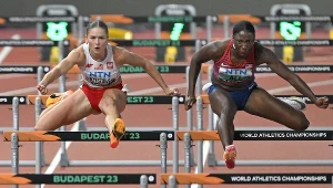 Pia Skrzyszowska, obok niej Nia Ali. W Eugene Amerykanka była tuż przed Polką