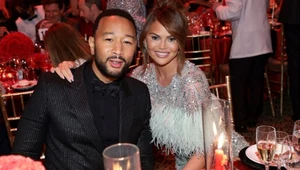 Chrissy Teigen odnowiła przysięgę małżeńską. Wybrała na tę okazję wyjątkową kreację 