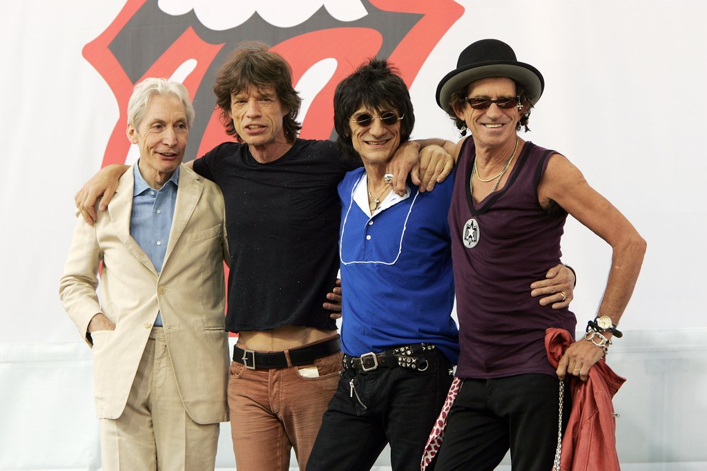 Na "Hackney Diamonds" znajdą się dwa utwory nagrane przez The Rolling Stones jeszcze ze zmarłym w 2021 r. Charliem Wattsem (pierwszy z lewej)