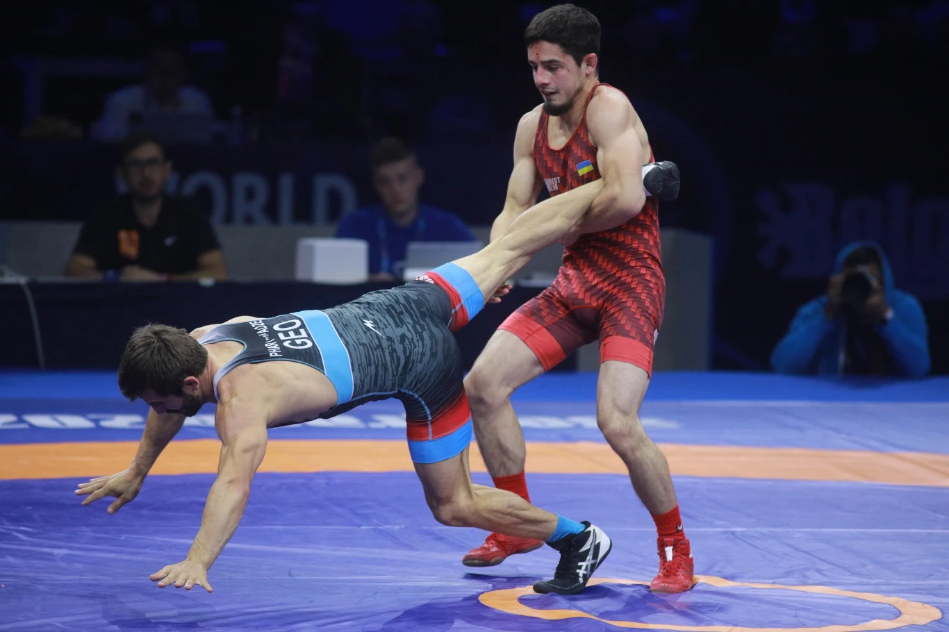 Szota Partenadze (niebieski strój)