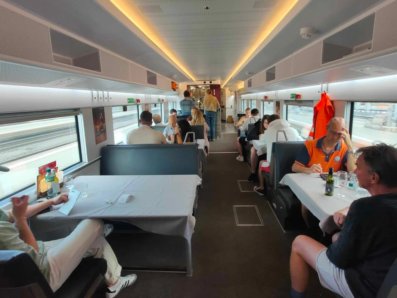 Wagon gastronomiczny w SBB Wagon gastronomiczny w SBB