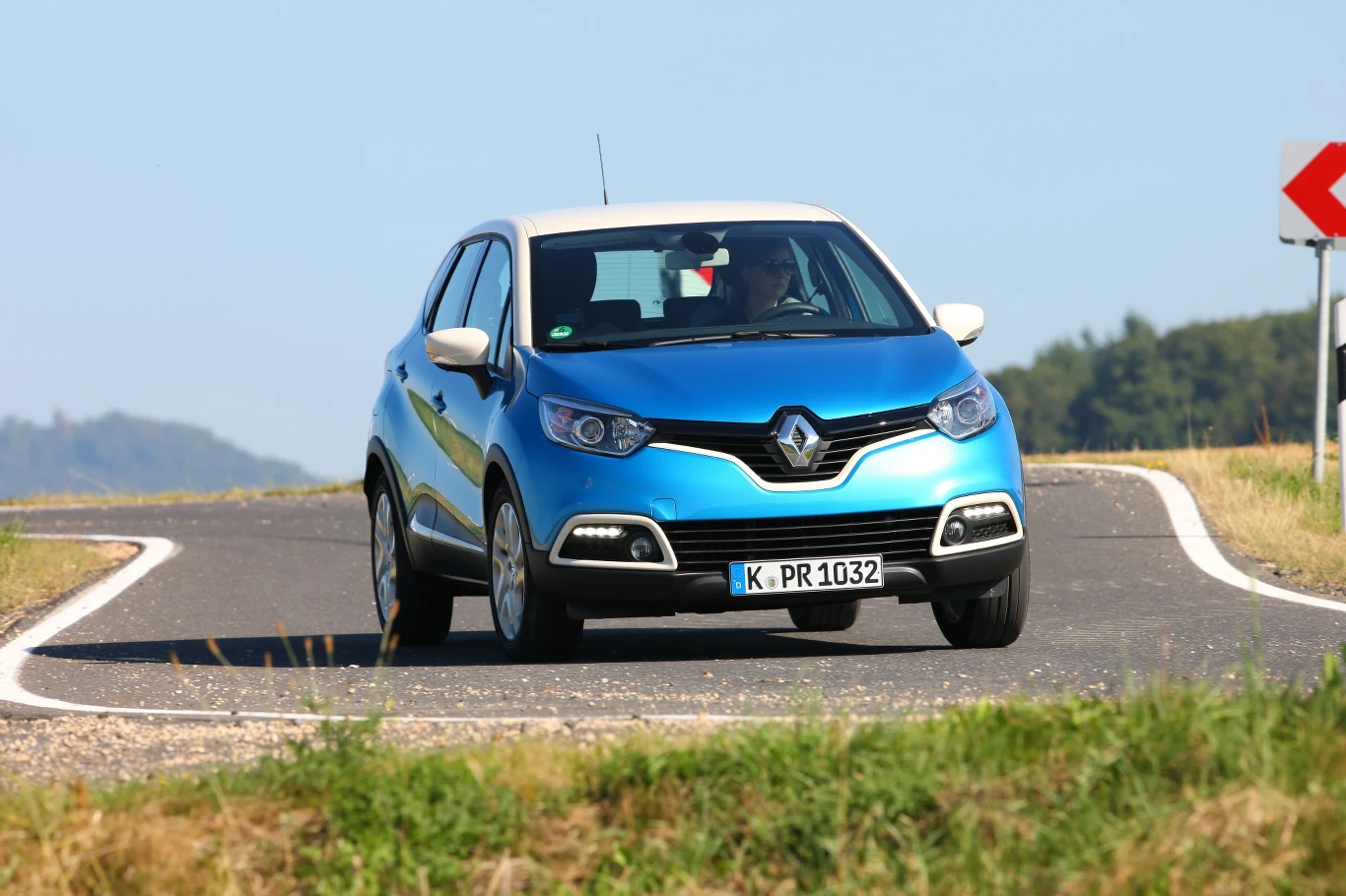 Renault Captur bazuje na modelu Clio, ale jest od niego pod każdym względem większe