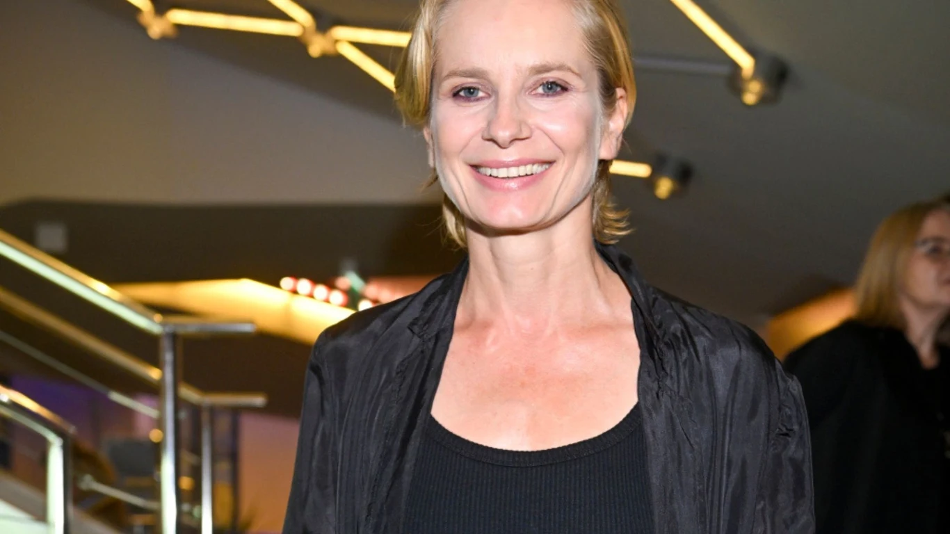 Magdalena Cielecka w pięknej kreacji na Festiwalu Polskich Filmów Fabularnych Magdalena Cielecka w pięknej kreacji na Festiwalu Polskich Filmów Fabularnych