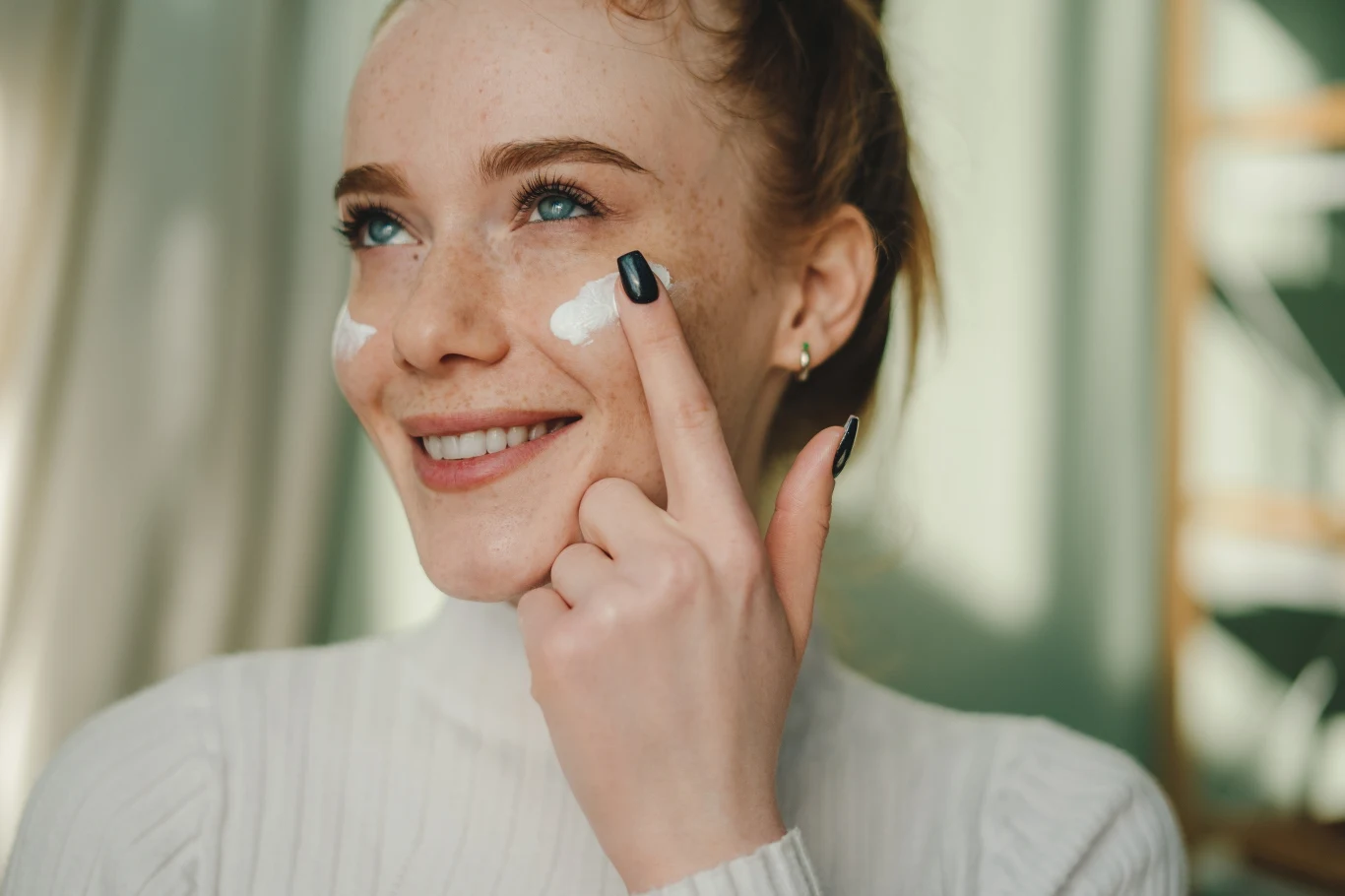 Naturalny krem do twarzy z witaminą C pomaga zachować młody wygląd na dłużej