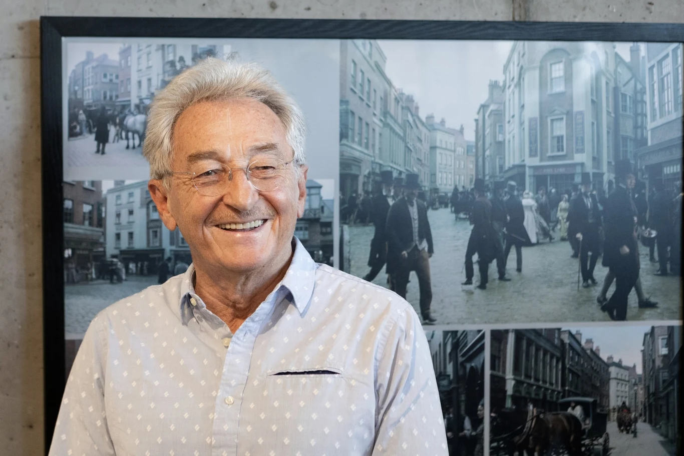 Alan Starski jest pierwszym scenografem, który otrzyma Platynowe Lwy. - Dość długo żyję zawodowo, stoją za mną jakieś filmy, nie tylko rozbuchane scenograficznie, ale także istotne i ważne. Cieszę się, że w tym gronie, opanowanym słusznie przez reżyserów, znalazł się scenograf. Mogę dzięki tej nagrodzie przypomnieć sobie i uczestnikom festiwalu filmy, które zrobiłem. Dobra okazja, miła nagroda – podkreślił Starski.
