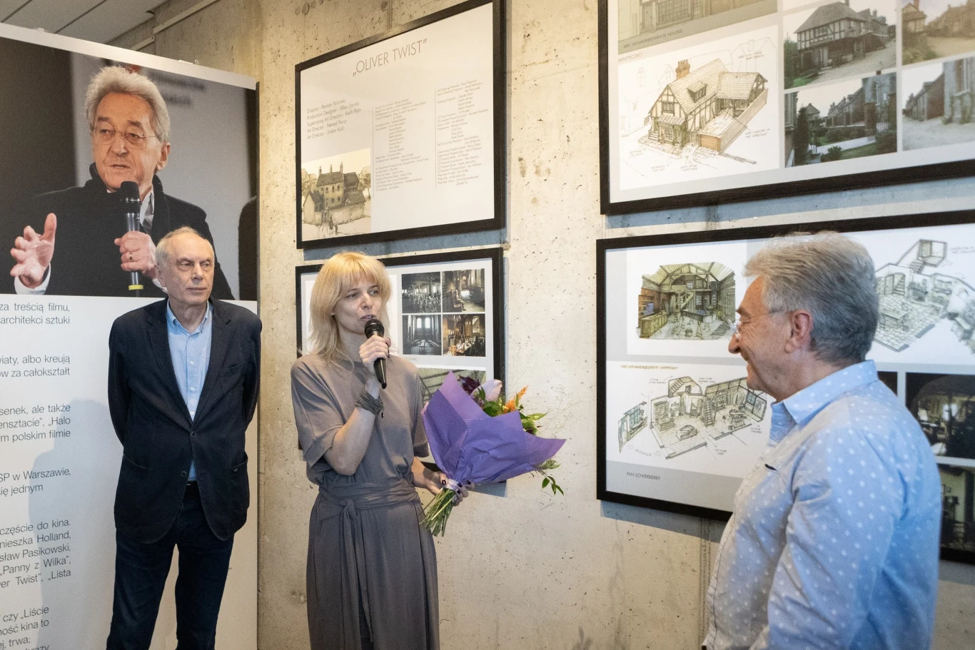 Na wernisażu wystawy nie mogło zabraknąć dyrektora gdyńskiej imprezy Leszka Kopcia oraz dyrektor artystycznej festiwalu Joanny Łapińskiej.