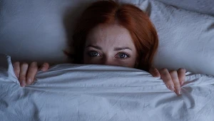 Często przebudzasz się o 3:00 w nocy? Sprawdź, co to może oznaczać