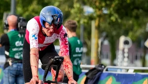 Stefan Kueng dojechał do mety mimo wypadku