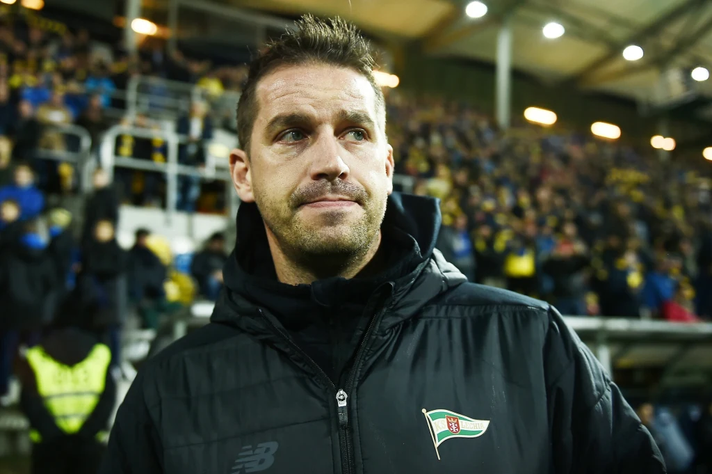 Adam Owen prowadził Lechię Gdańsk w Ekstraklasie Adam Owen prowadził Lechię Gdańsk w Ekstraklasie