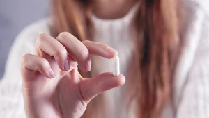 Probiotyki przy antybiotyku. Ten błąd popełnia większość pacjentów