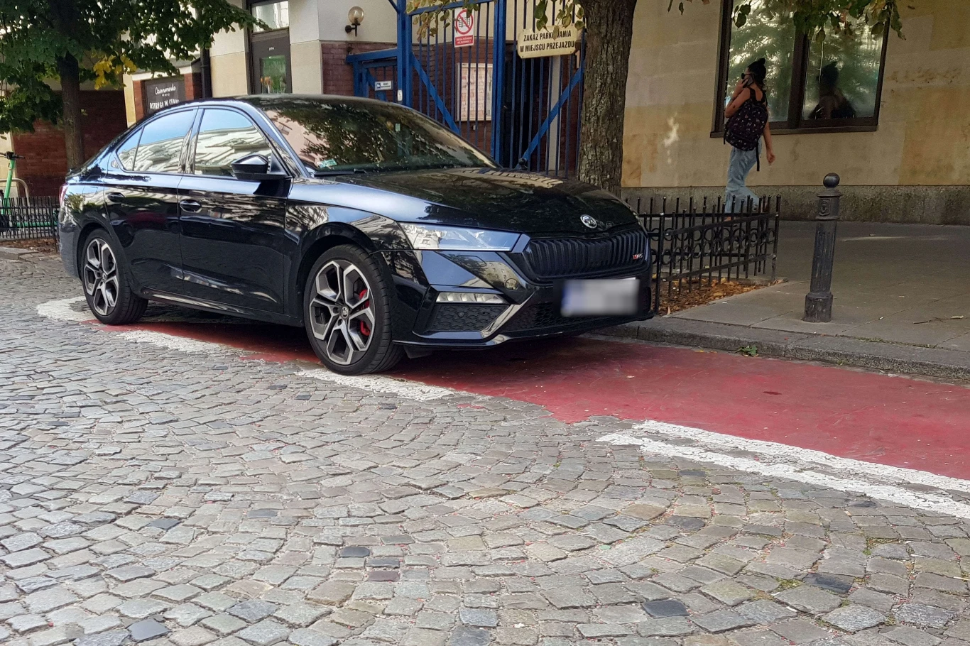 Marcin Hakiel łamie przepisy drogowe