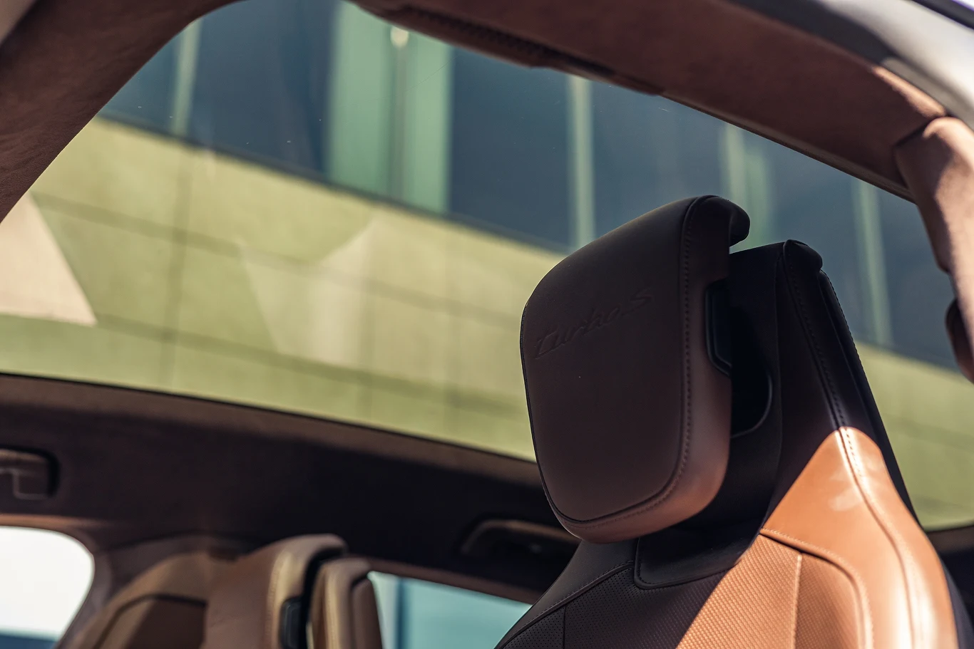 Porsche Taycan Turbo S Sport Turismo